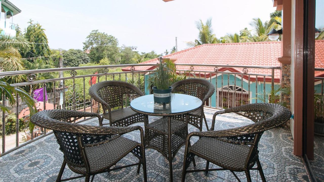 En Gedi Beach Resort By Reddoorz Iba Bagian luar foto